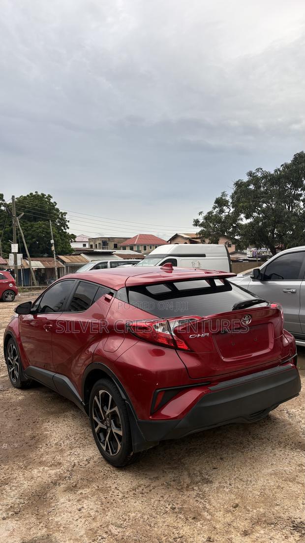 Toyota C-HR 2020 Red