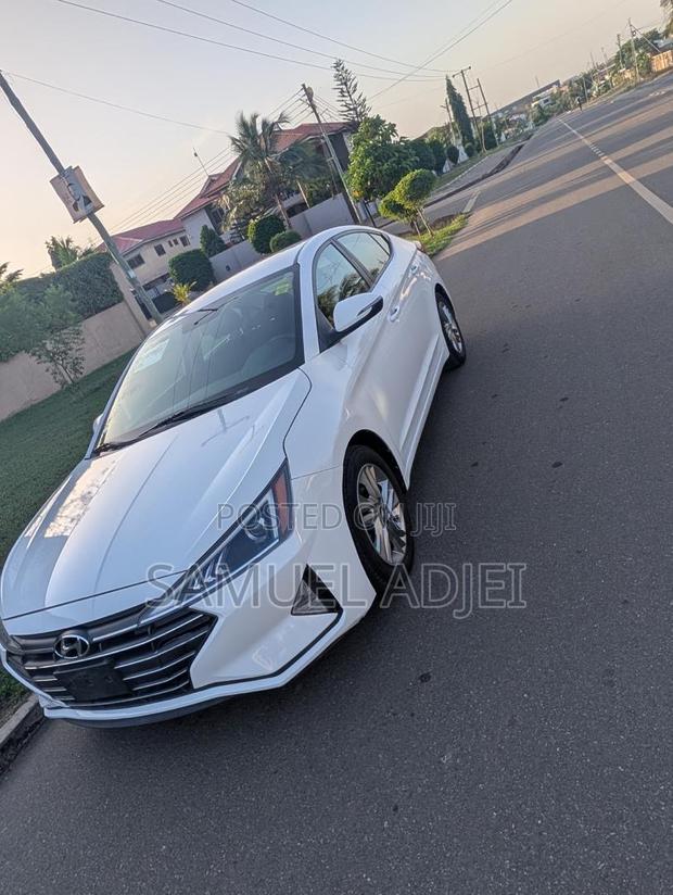 Hyundai Elantra 2020 White