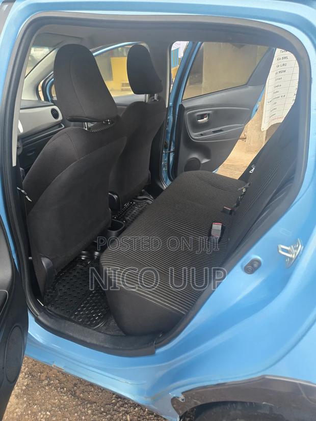 Toyota Vitz 2015 Blue
