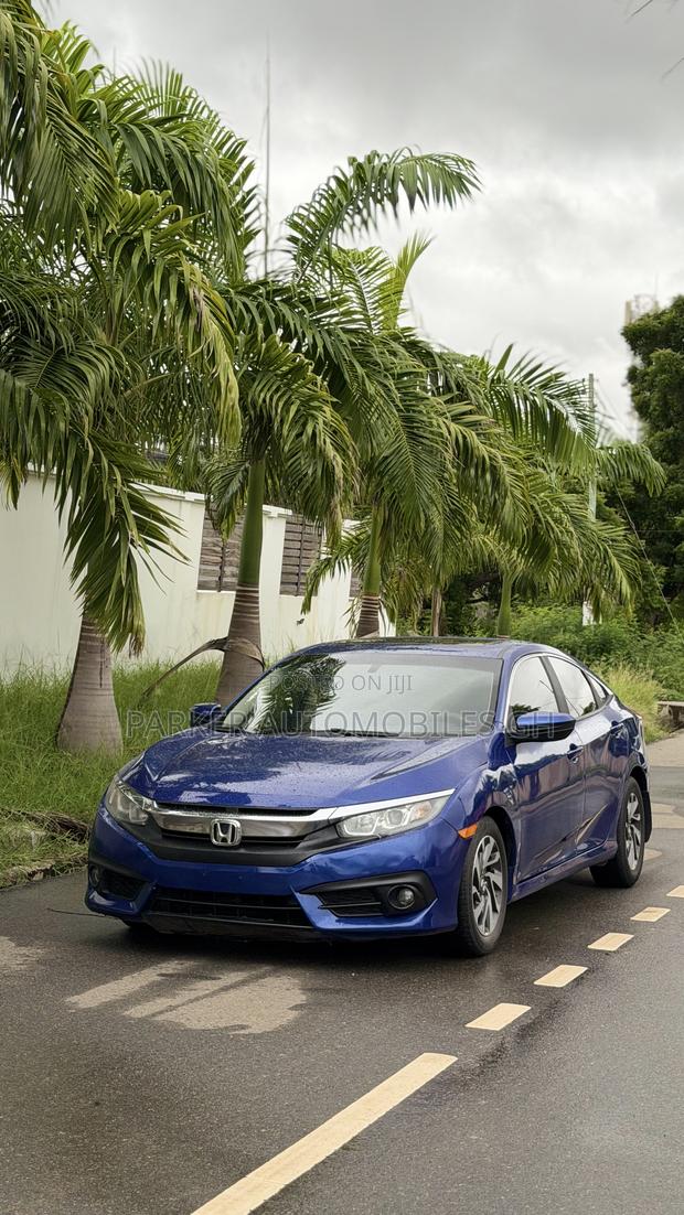 Honda Civic Touring 4dr Sedan (1.5L 4cyl) 2017 Blue