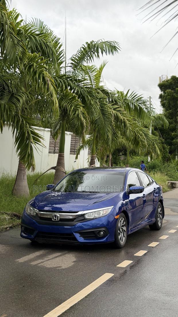 Honda Civic Touring 4dr Sedan (1.5L 4cyl) 2017 Blue