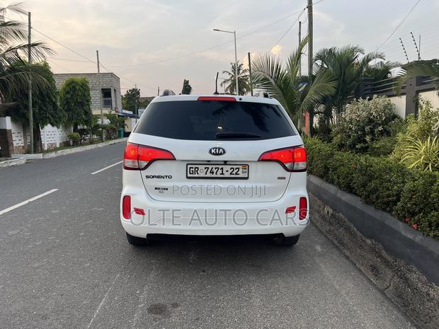 Kia Sorento 2015 White