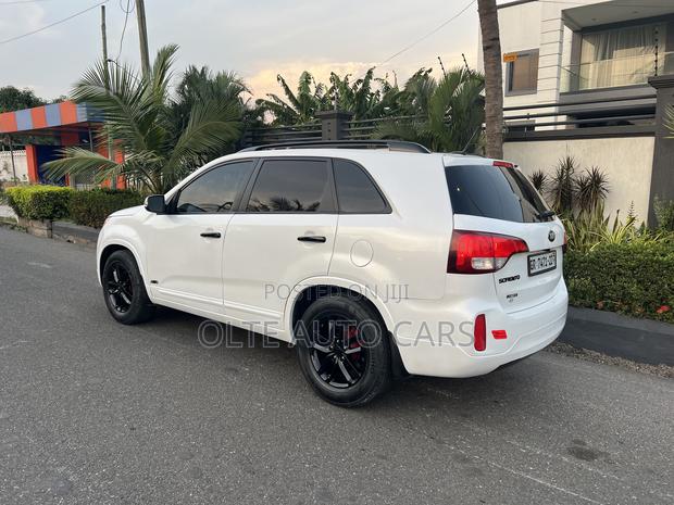 Kia Sorento 2015 White