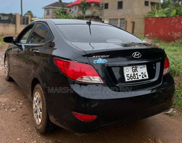 Hyundai Accent GLS 2013 Black