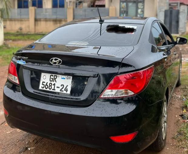 Hyundai Accent GLS 2013 Black