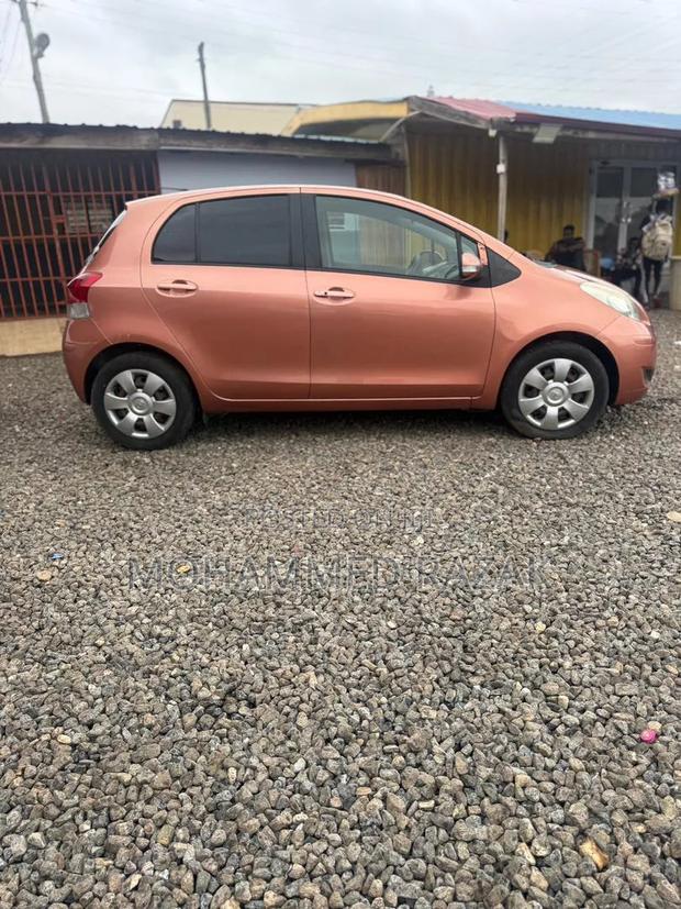 Toyota Vitz 1.5 FWD 3dr 2010 Pink