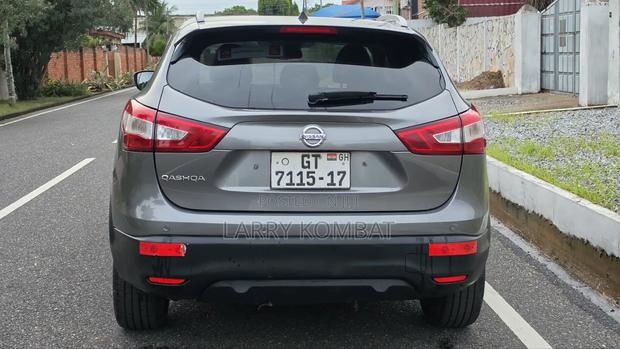Nissan Qashqai 2016 Gray