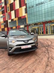 Toyota RAV4 Limited 4dr SUV (2.5L 4cyl 6A) 2018 Gray for sale