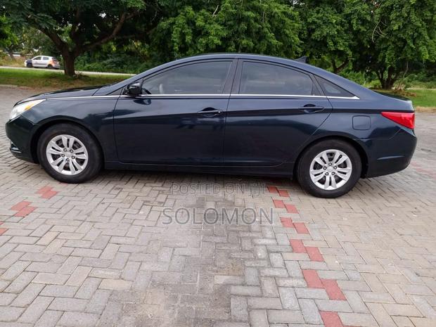 Hyundai Sonata Limited Sedan FWD (2.4L 4cyl 6A) 2013 Blue