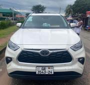 Toyota Highlander 2022 White for sale