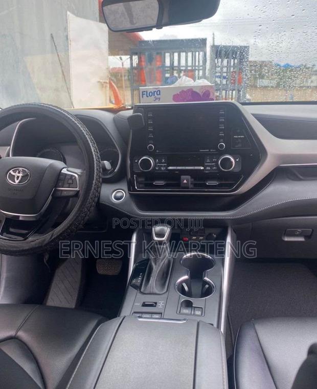 Toyota Highlander 2022 White