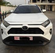 Toyota RAV4 XLE 2021 White for sale