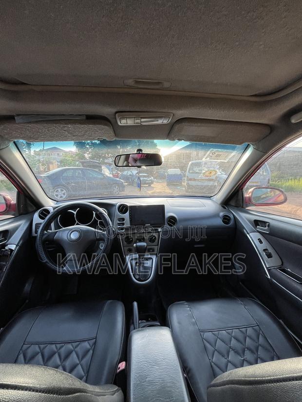 Pontiac Vibe 2006 Red