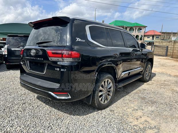 Toyota Land Cruiser 4.0 V6 GX 2015 Black