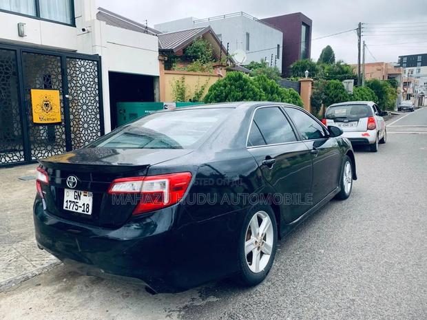 Toyota Camry SE 4dr Sedan (2.5L 4cyl 6A) 2014 Black