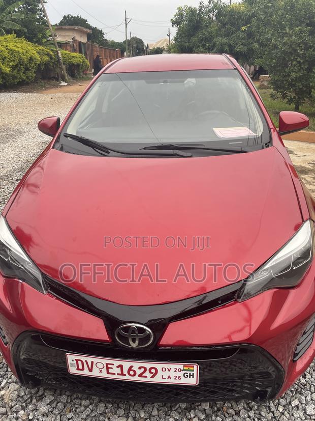 Toyota Corolla 2017 Red