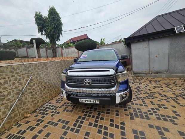 Toyota Tundra SR 5.7L V8 4x4 Double Cab 6.6 ft. box 145.7 in. WB 2018