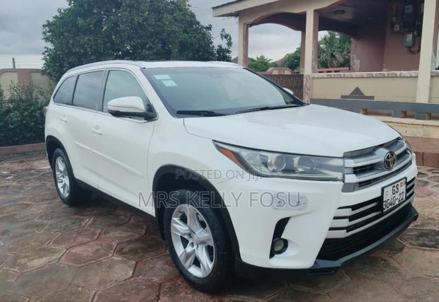 Toyota Highlander Limited 4dr SUV AWD (3.5L 6cyl 6A) 2015 White