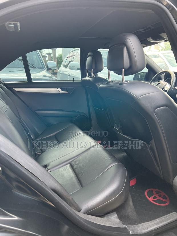 Mercedes-Benz C250 2014 Black