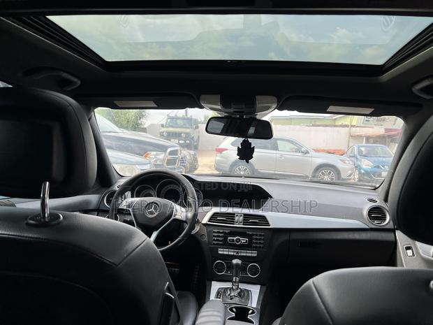 Mercedes-Benz C250 2014 Black