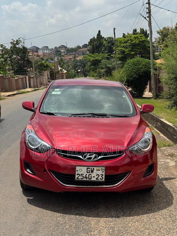 Hyundai Elantra GLS Sedan FWD (1.8L 4cyl 6M) 2013 Red