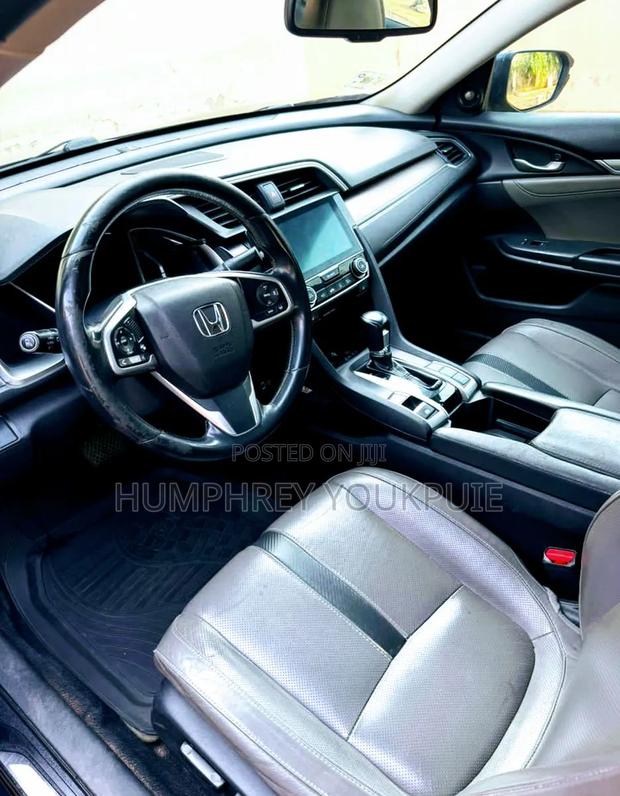 Honda Civic Touring 4dr Sedan (1.5L 4cyl) 2016 Black