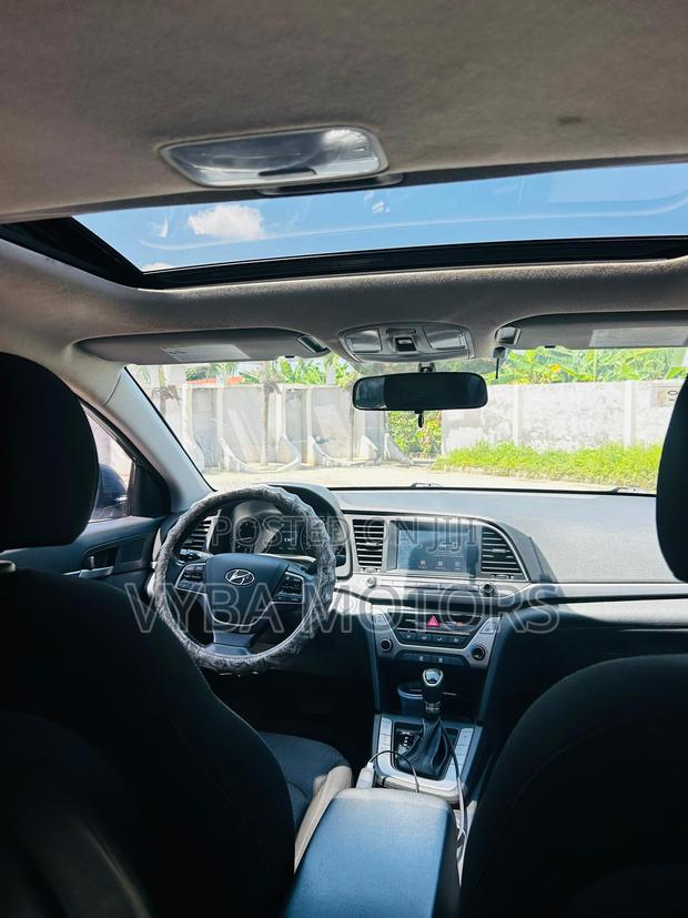 Hyundai Elantra Value Edition 2018 Beige