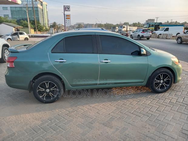 Toyota Yaris 1.5 S Automatic 2009 Green