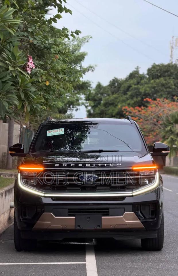 Ford Expedition 2025 Black