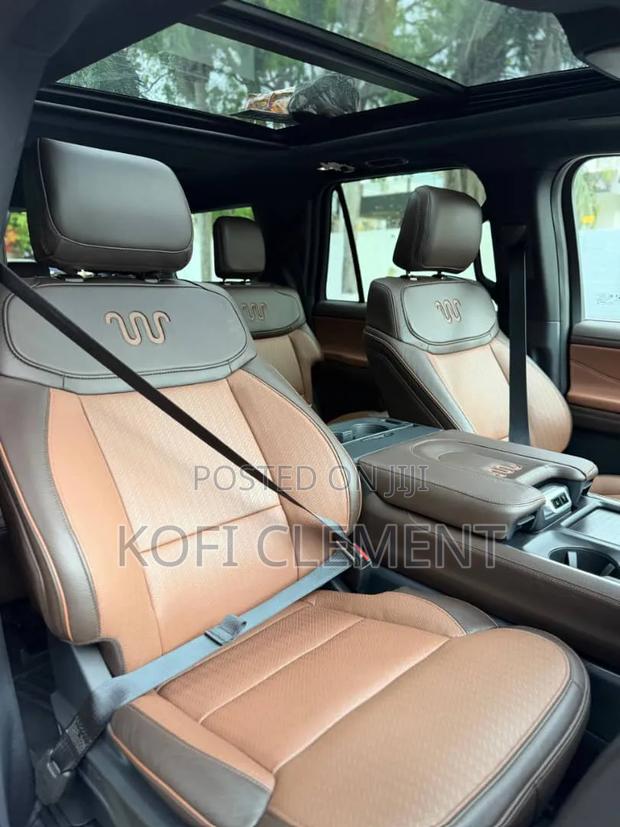 Ford Expedition 2025 Black