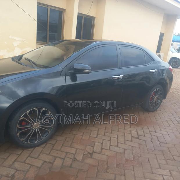 Toyota Corolla LE Eco 4dr Sedan (1.8L 4cyl CVT) 2014 Black