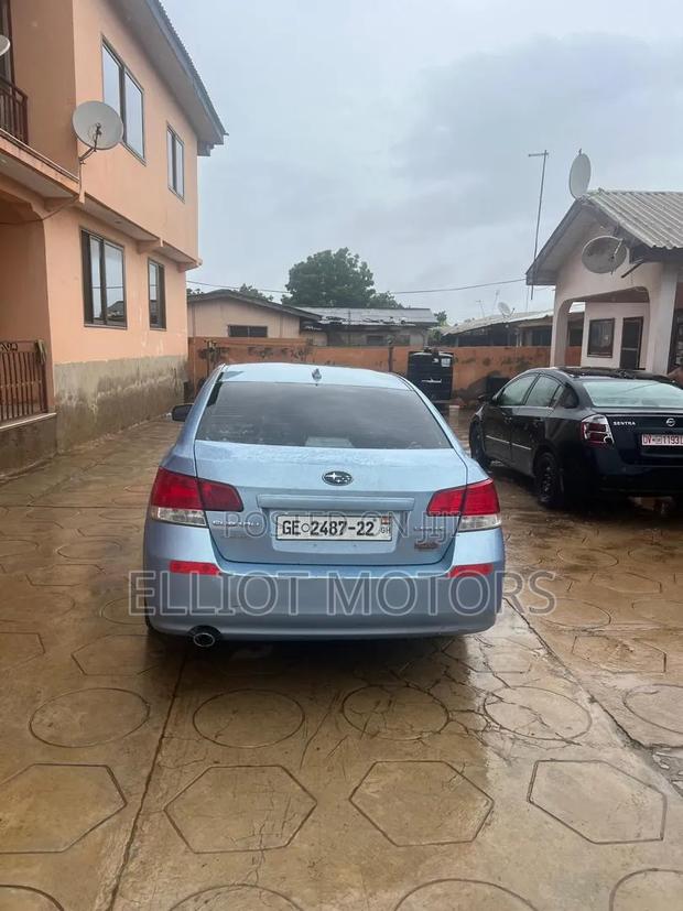 Subaru Legacy 2.5i Limited 2013 Blue