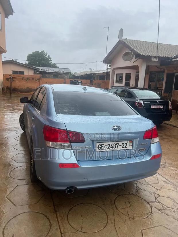 Subaru Legacy 2.5i Limited 2013 Blue
