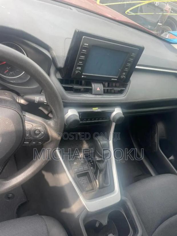 Toyota RAV4 LE 2022 Red