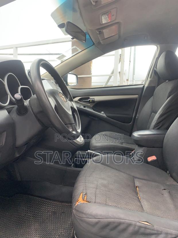 Toyota Matrix 2009 Gray