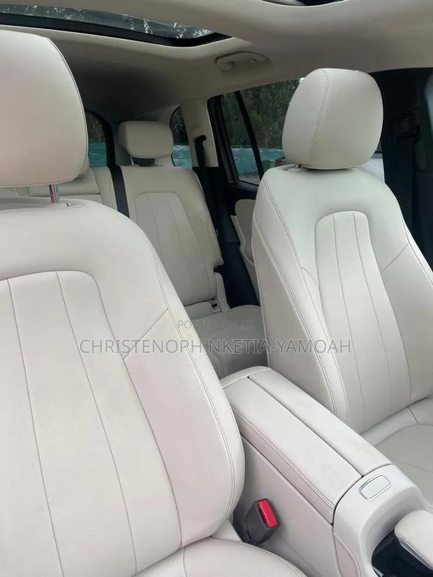 Mercedes-Benz GLB-Class 2020 Silver