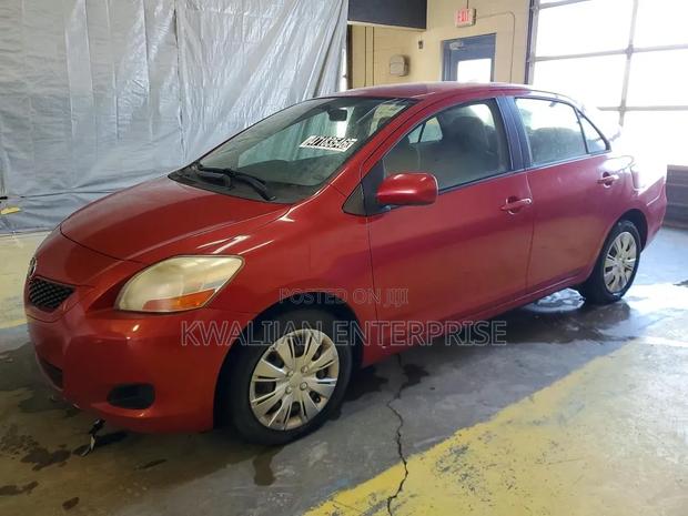 Toyota Yaris 2010 Red
