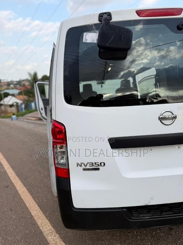 Nissan Caravan 2011 White