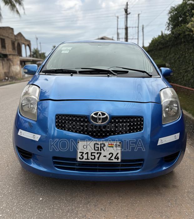 Toyota Vitz 1.3 FWD 5dr 2010 Blue