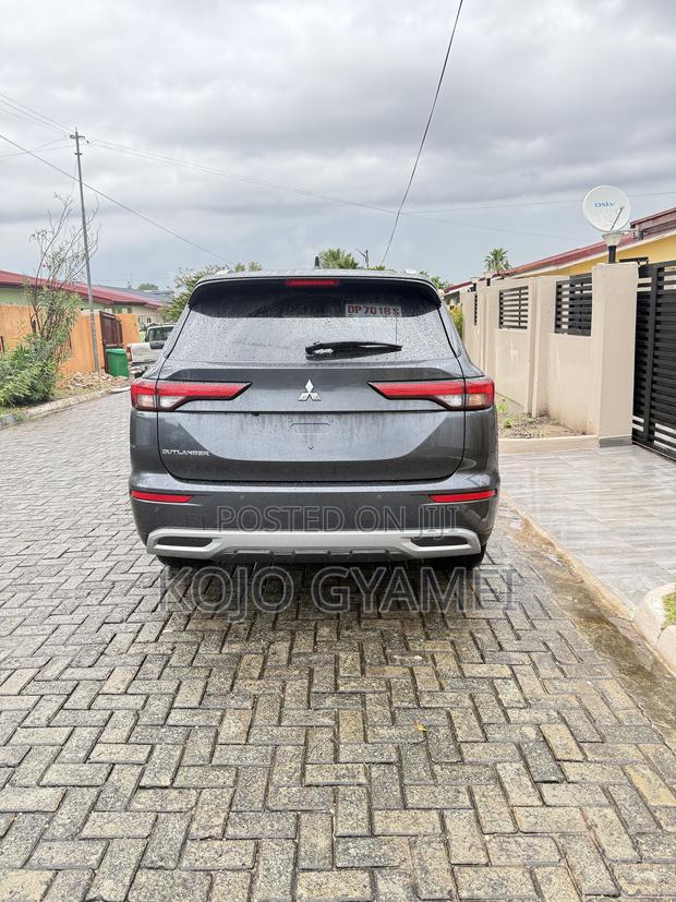 Mitsubishi Outlander SEL 2024 Black