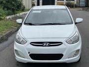 Hyundai Accent SE Hatchback 2017 White for sale