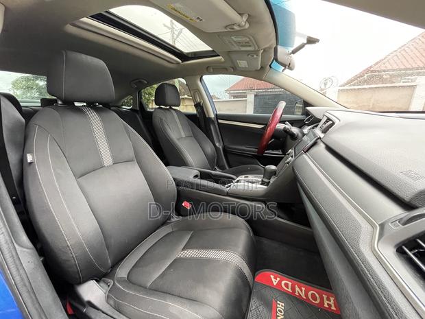 Honda Civic EX 4dr Sedan (2.0L 4cyl) 2017 Blue