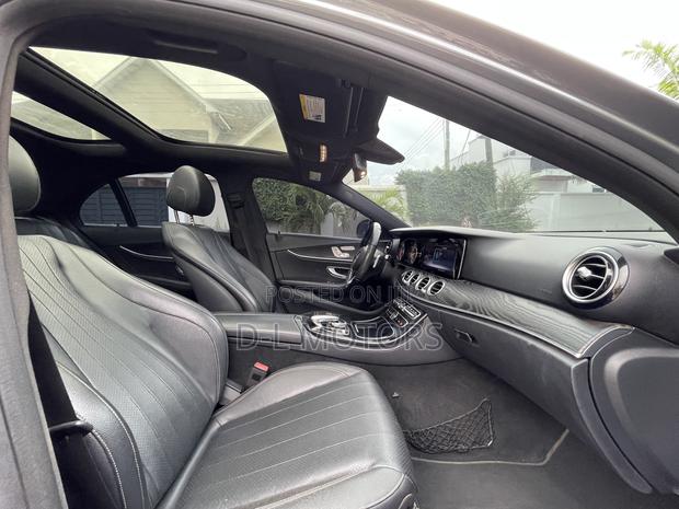 Mercedes-Benz E300 4Matic AWD Sedan (2.0L 4cyl 9A) 2017 Gray