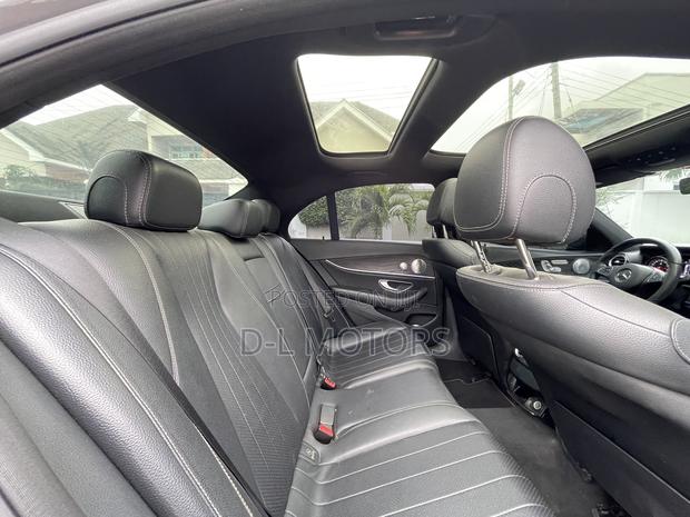 Mercedes-Benz E300 4Matic AWD Sedan (2.0L 4cyl 9A) 2017 Gray
