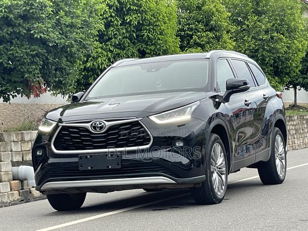 Toyota Highlander Limited AWD 2023 Black