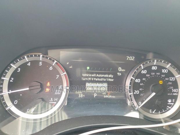 Toyota Highlander XLE AWD 2024 Red