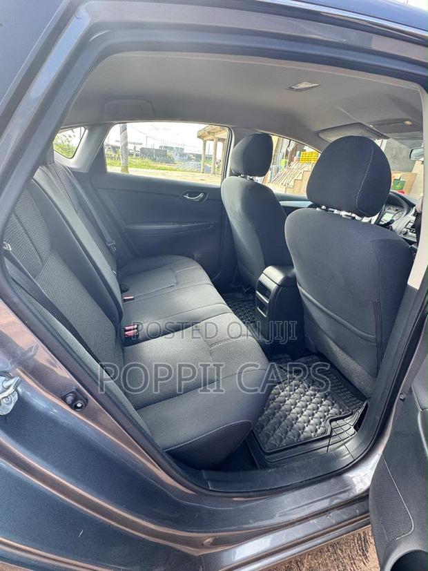 Nissan Sentra 2017 Gray