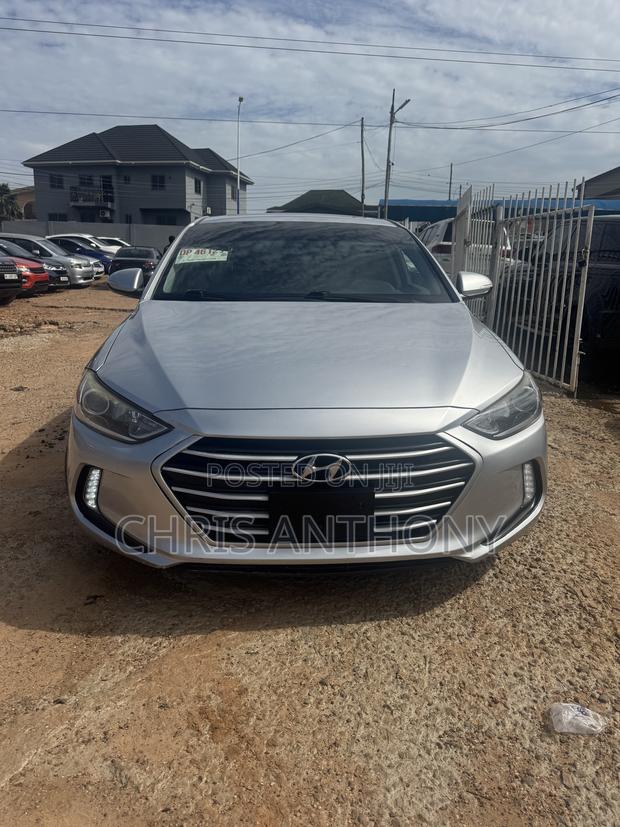 Hyundai Elantra Value Edition 2018 Silver