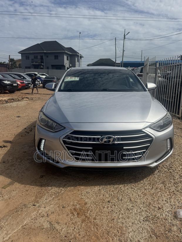 Hyundai Elantra Value Edition 2018 Silver
