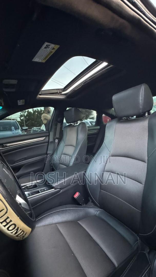 Honda Accord Sport (2.0L 4cyl Turbo 6M) 2019 Black
